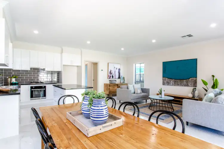 28A Moldavia Walk, Taperoo SA 5017