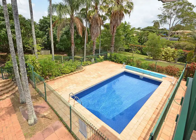 4-6 Andersen Avenue, Urraween QLD 4655