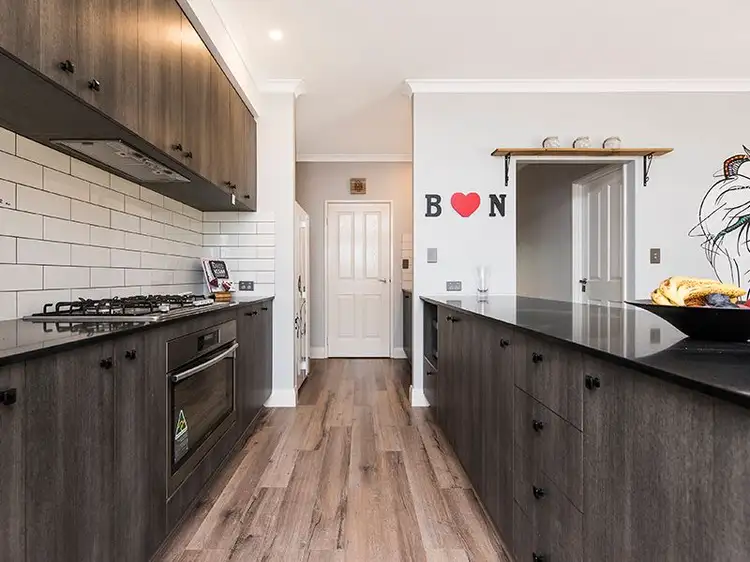 110 Guernsey Rise, Chittering WA 6084