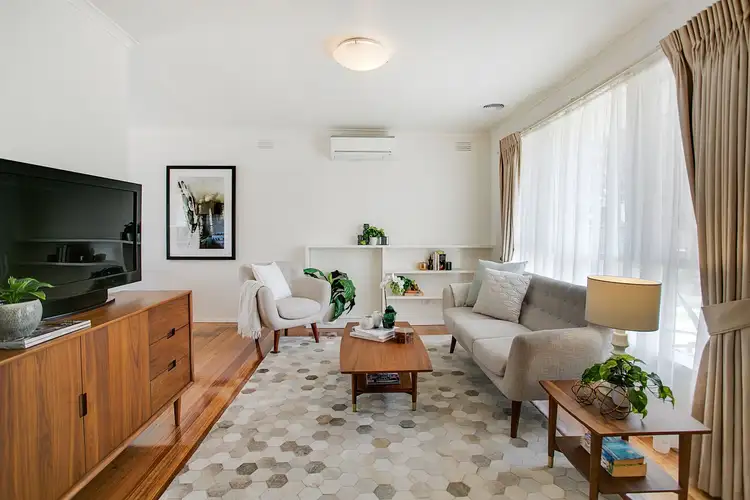 2 Oaklands Crescent, Frankston VIC 3199