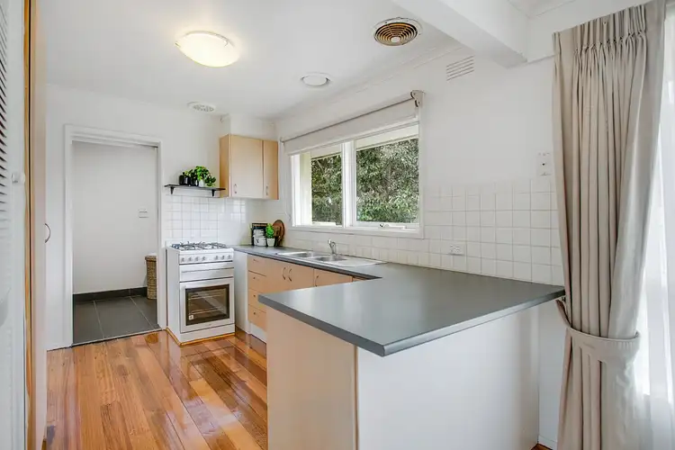 Fourth view of Homely house listing, 2 Oaklands Crescent, Frankston VIC 3199