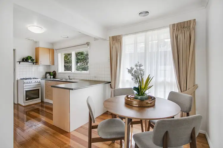 Sixth view of Homely house listing, 2 Oaklands Crescent, Frankston VIC 3199