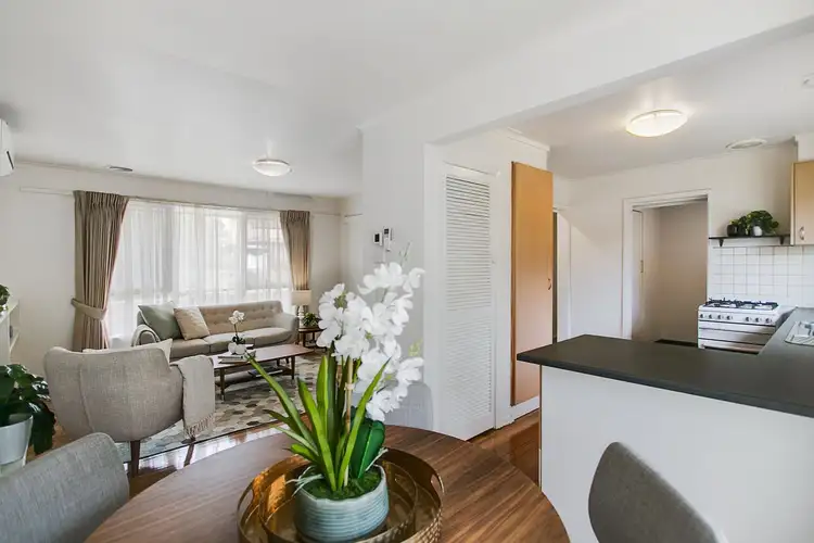 Seventh view of Homely house listing, 2 Oaklands Crescent, Frankston VIC 3199