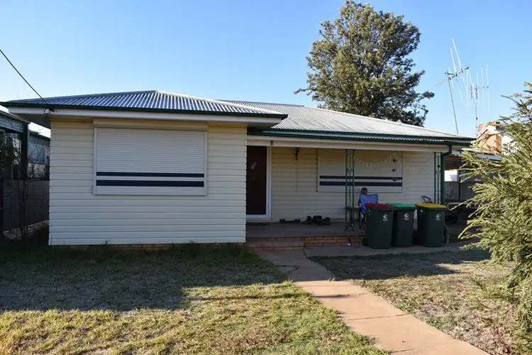 8 Sydney Street, Parkes NSW 2870