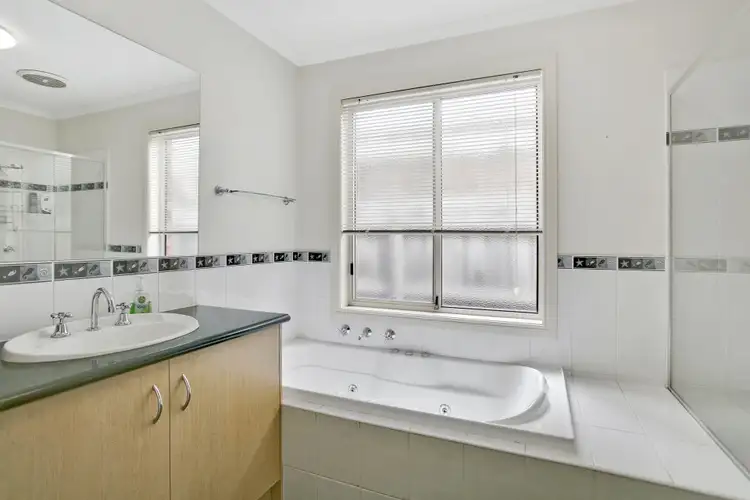 Sixth view of Homely house listing, 40 Veronica Drive, Skye VIC 3977
