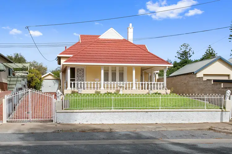 8 South Terrace, Semaphore SA 5019