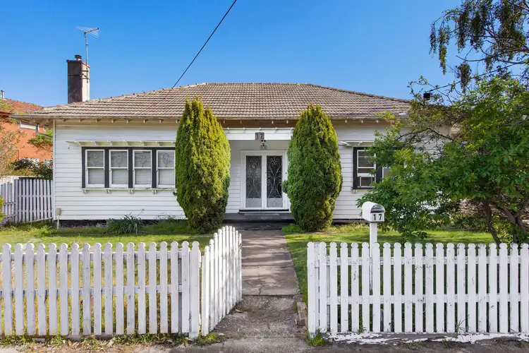 17 Rosedale Avenue, Glen Huntly VIC 3163