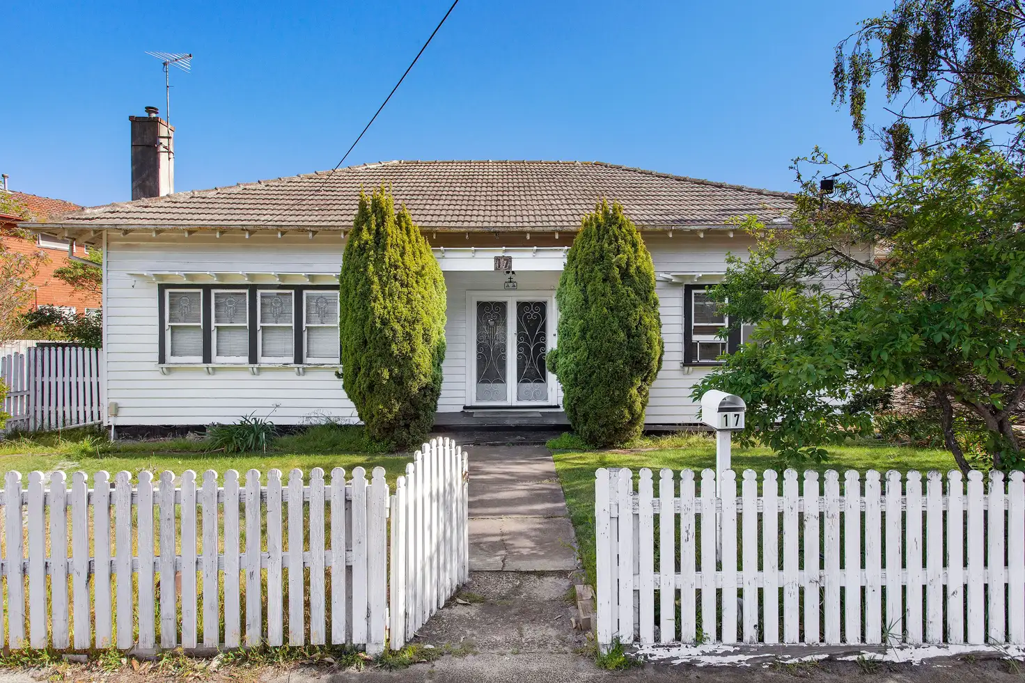 Main view of Homely house listing, 17 Rosedale Avenue, Glen Huntly VIC 3163