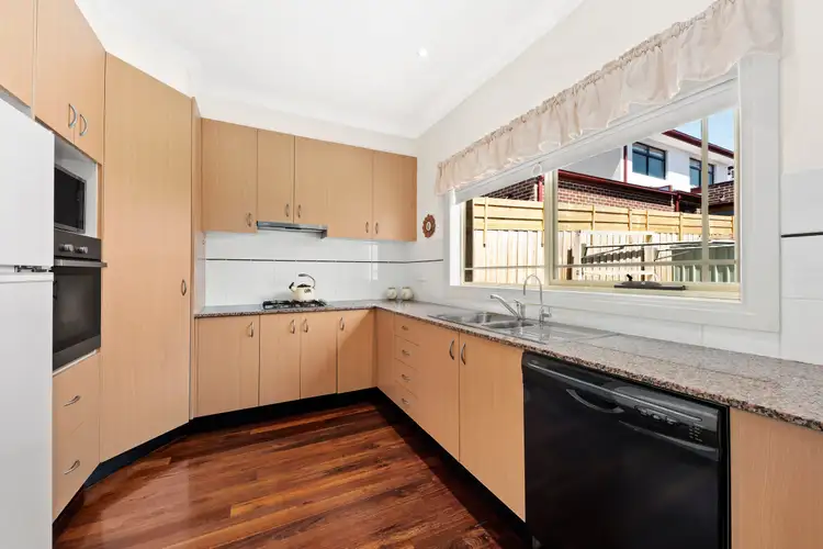 Sixth view of Homely unit listing, 1/9 Hillview Avenue, Mount Waverley VIC 3149