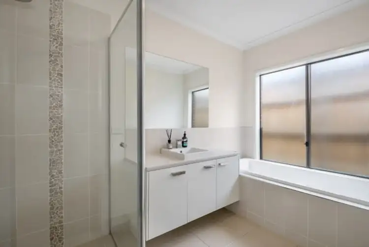 Seventh view of Homely house listing, 32 Parkedge Boulevard, Mernda VIC 3754
