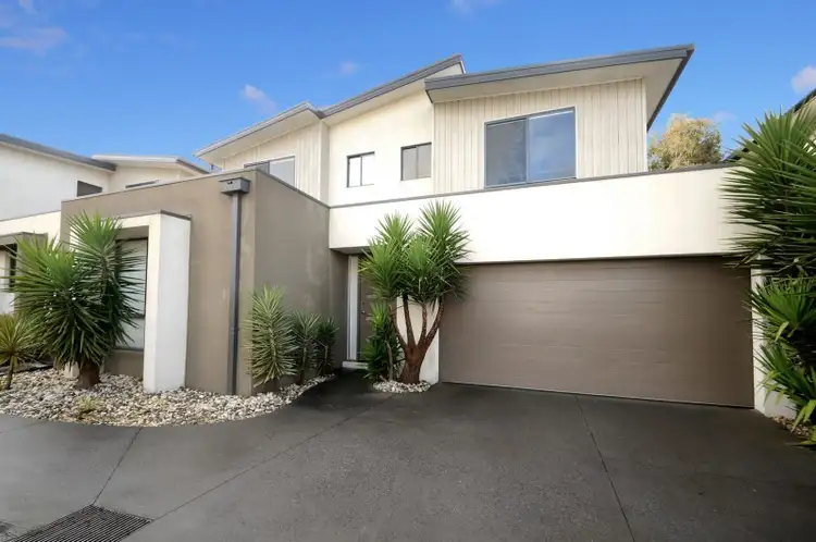 2/31 Culcairn Drive, Frankston South VIC 3199