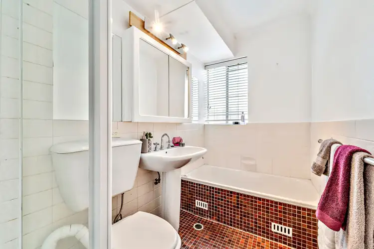 Seventh view of Homely unit listing, 3/99 Canberra Avenue, Griffith ACT 2603