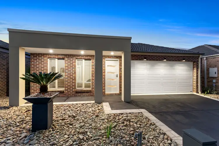 9 Carinya Crescent, South Morang VIC 3752