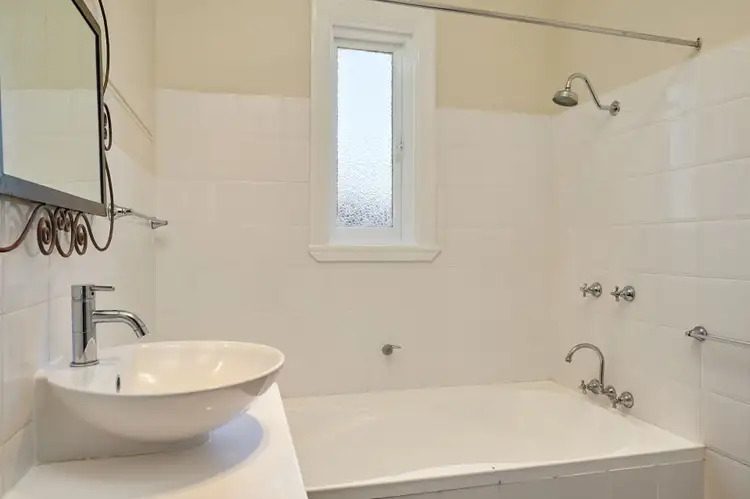 Fifth view of Homely house listing, 33 Gormly Avenue, Wagga Wagga NSW 2650
