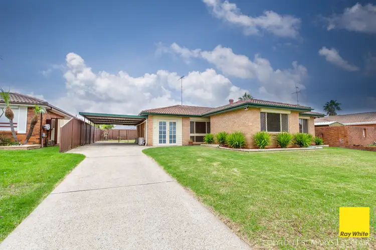 13 Maroni Place, St Clair NSW 2759