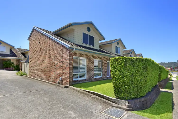 1/9 Corumbene Road, West Gosford NSW 2250