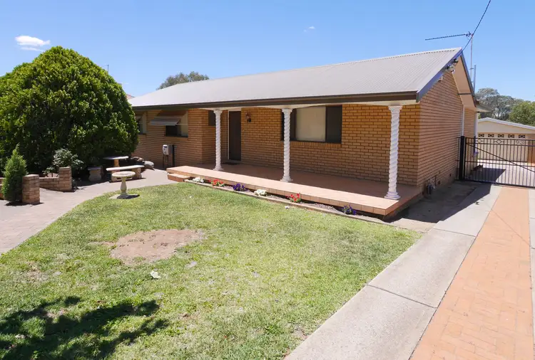 93 Fitzroy Street, Cowra NSW 2794