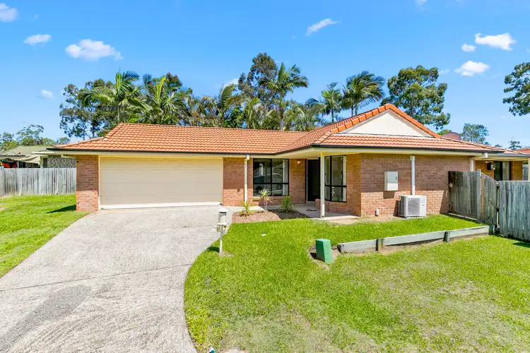 6 Badminton Court, Forest Lake QLD 4078