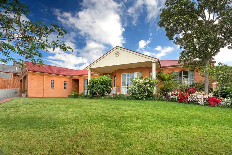 77 Crawshaw Crescent, Glenroy NSW 2640