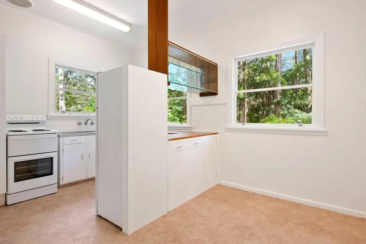 Fifth view of Homely house listing, 8 Palm Grove, Normanhurst NSW 2076