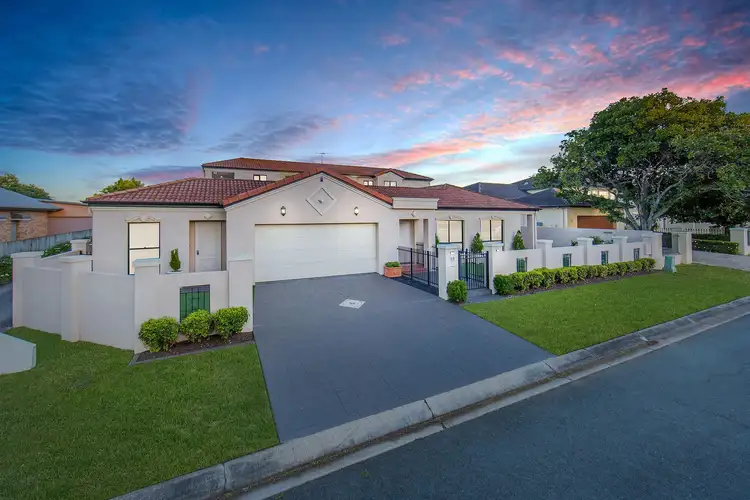 10 Flametree Street, Bridgeman Downs QLD 4035