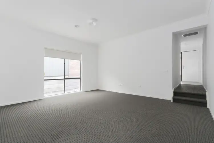 Sixth view of Homely unit listing, 38 Parkhead Circuit, Warragul VIC 3820