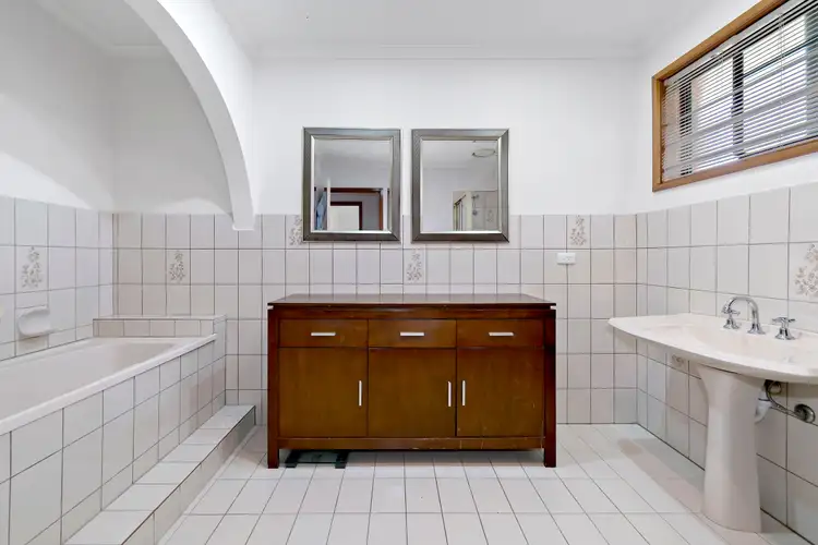 Seventh view of Homely house listing, 48 Casey Drive, Lalor VIC 3075