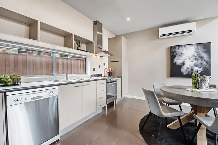 Seventh view of Homely house listing, 5 Tiree Lane, Craigieburn VIC 3064