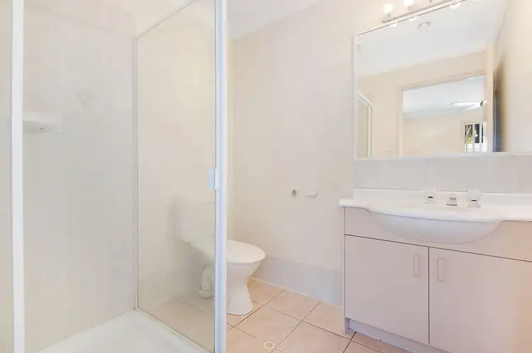 Sixth view of Homely house listing, 3/126 Klumpp Road, Upper Mount Gravatt QLD 4122