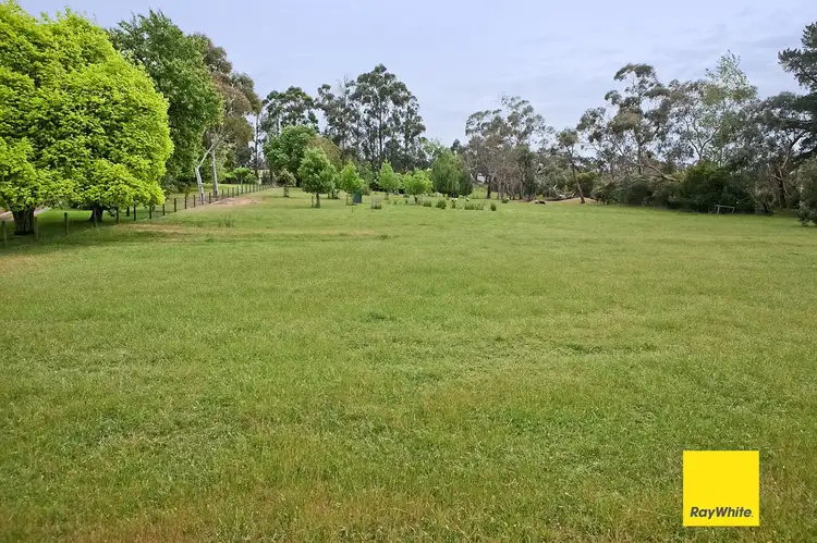 5 Kelvin Grove, Langwarrin VIC 3910