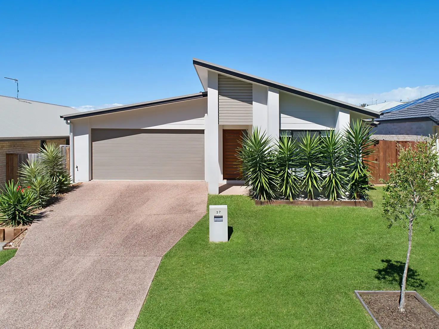 Main view of Homely house listing, 37 Parkview Drive, Little Mountain QLD 4551