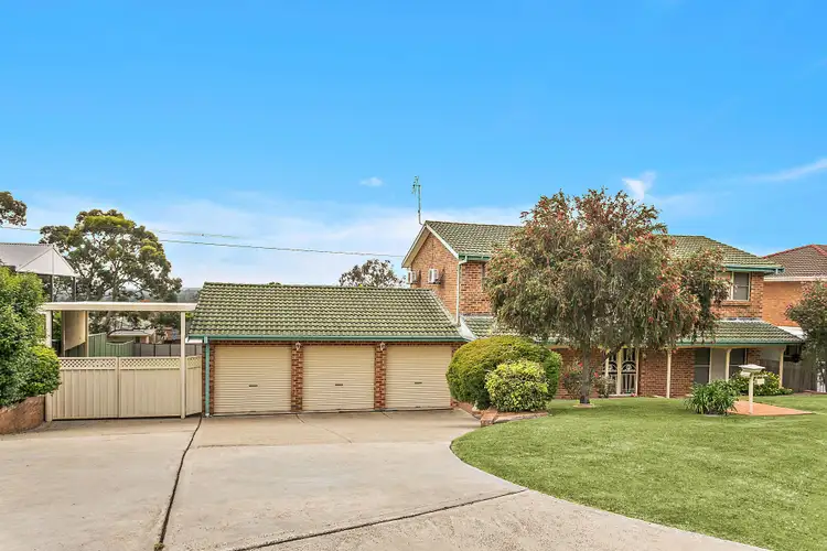6 Murray Close, Albion Park NSW 2527