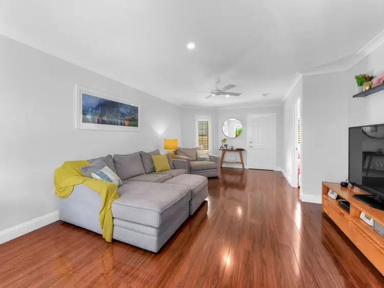 Fourth view of Homely townhouse listing, 2/249 Riding Road, Balmoral QLD 4171