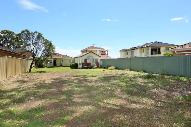 15 Gardinia Street, Beverly Hills NSW 2209