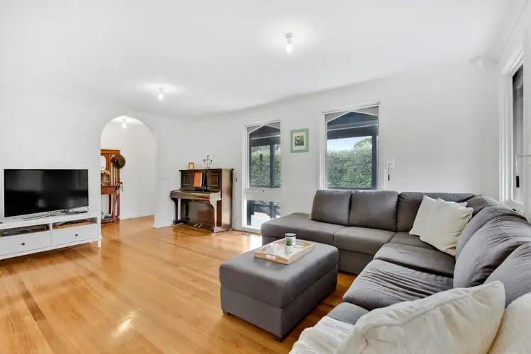 Fifth view of Homely house listing, 3 Alcon Court, Langwarrin VIC 3910
