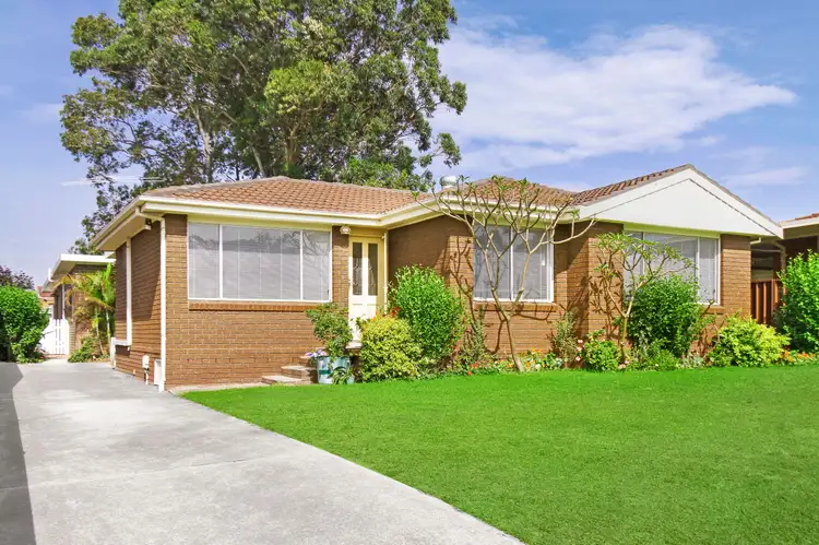 5 Denbern Street, Bossley Park NSW 2176
