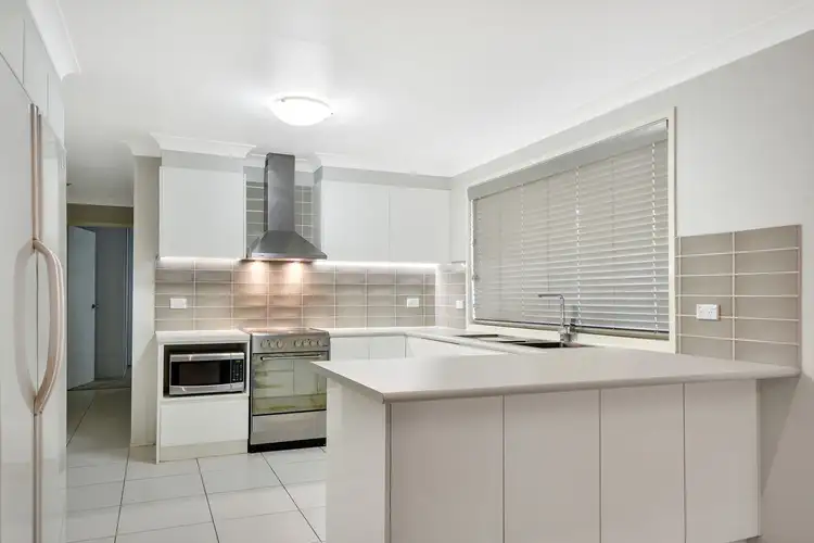 13 Amanda Place, Ingleburn NSW 2565
