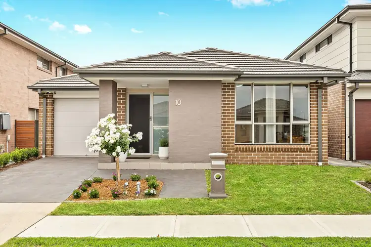 10 Howarth Street, Ropes Crossing NSW 2760