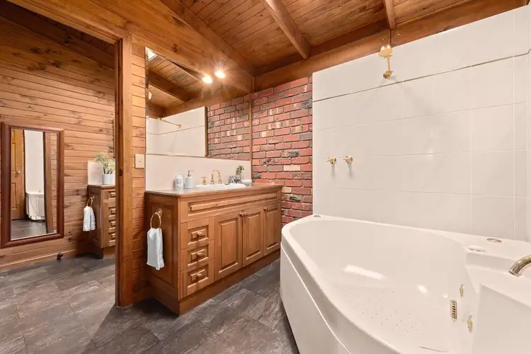 Seventh view of Homely house listing, 4 Bambil Court, Boronia VIC 3155