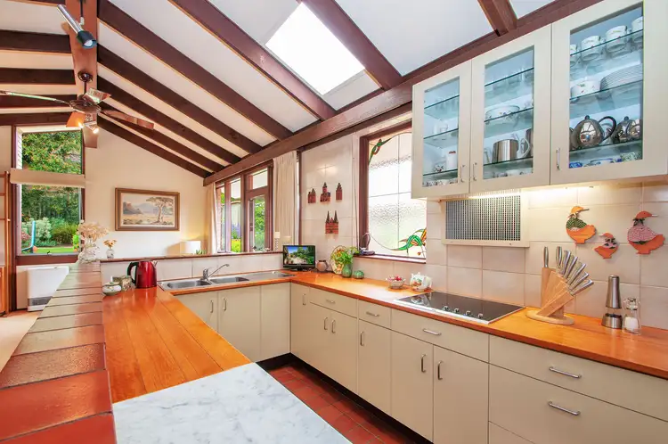 4 Morrison Crescent, Kilsyth VIC 3137