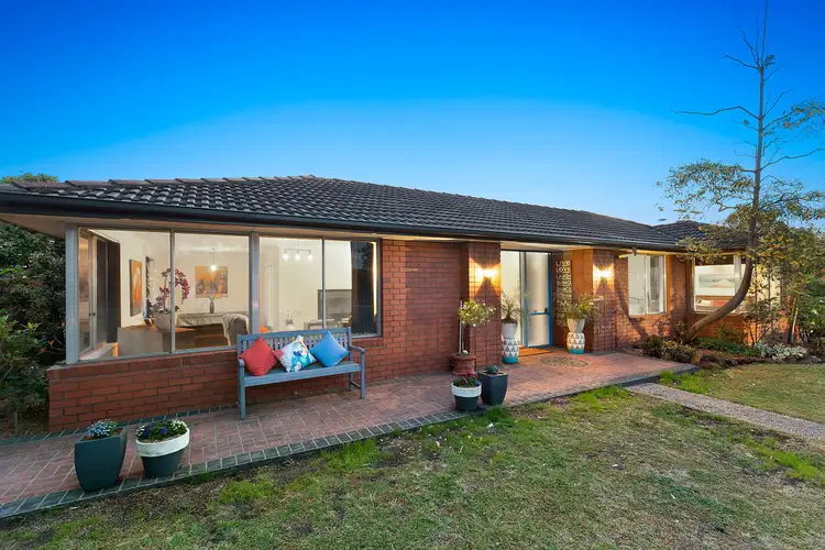11 Beaumont Crescent, Frankston VIC 3199