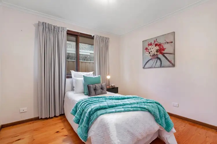 Seventh view of Homely house listing, 4 Wallace Place, Mill Park VIC 3082