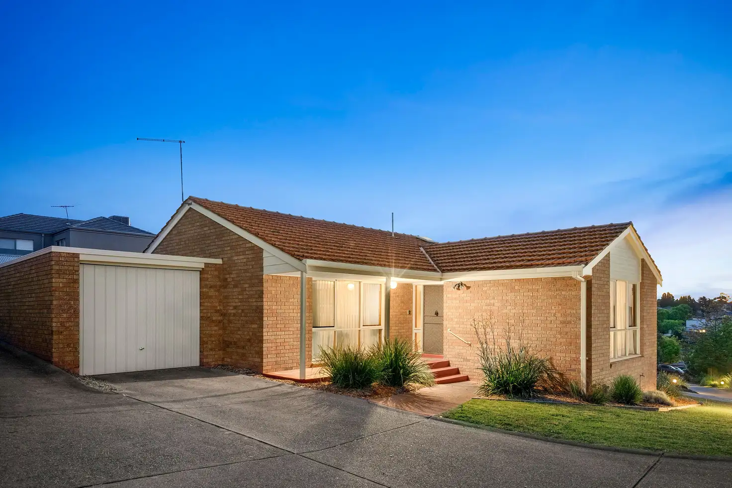 Main view of Homely unit listing, 2/83 Andersons Creek Road, Doncaster East VIC 3109