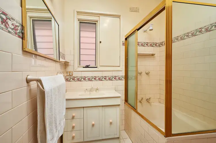 Sixth view of Homely house listing, 32 Dalton Street, Turvey Park NSW 2650