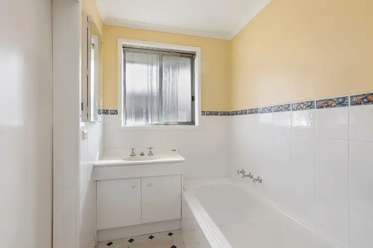 Fourth view of Homely house listing, 39 Carmarthen Drive, Corio VIC 3214