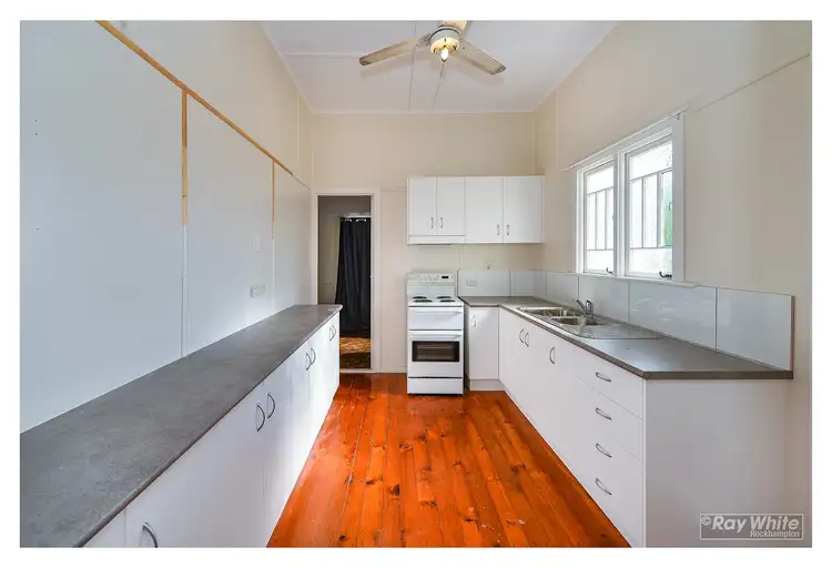 33 Ellis Street, Berserker QLD 4701