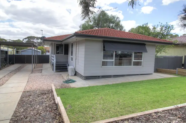 6 Bahnisch Avenue, Berri SA 5343