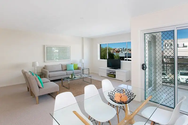 Main view of Homely unit listing, 5/6-8 Lawrence Street, Freshwater NSW 2096