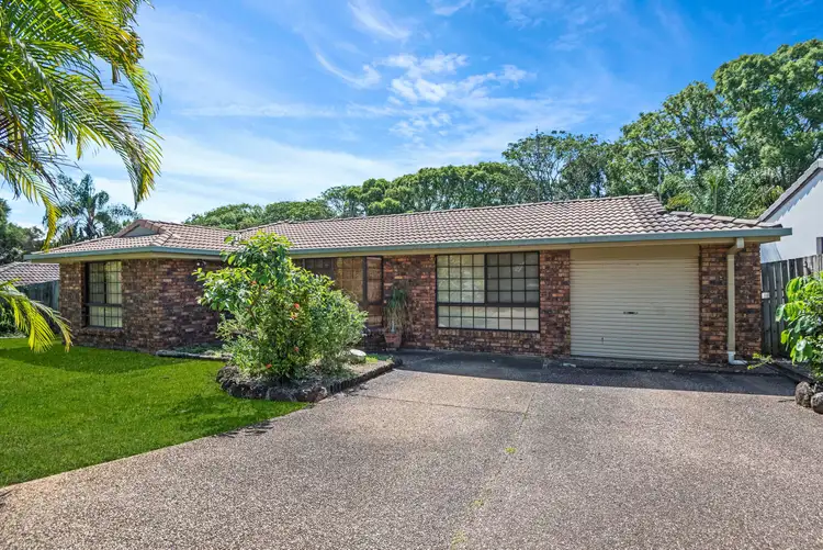 38 Amaroo Drive, Banora Point NSW 2486