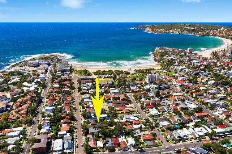 Main view of Homely unit listing, 6/5 Ocean View Road, Freshwater NSW 2096